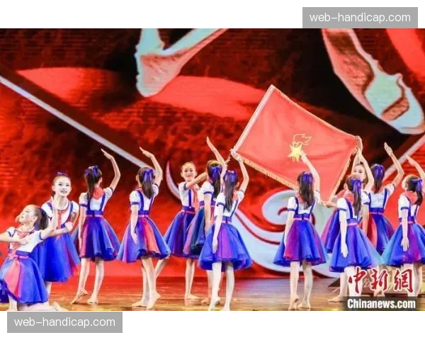 维尼修斯接受专访：谈论在国家德比中的成长与承担更多领袖责任