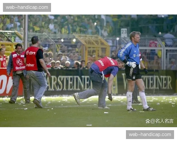 历史回顾:二十年来德国国家德比(拜仁vs多特)战术风格的演变 历史回顾:二十年来德国国家德比(拜仁vs多特)战术风格的演变